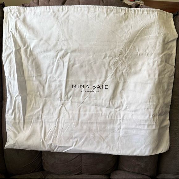 EUC Mina Baie Vegan Harlow Midi in Black/Black 🖤 - Picture 10 of 14